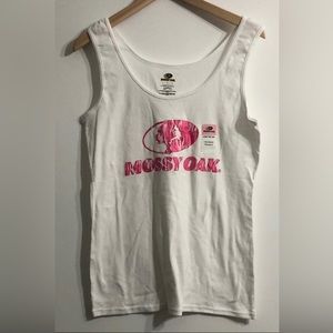 Mossy Oak women’s tank top:  ottomland graphics, pullover,  side seamed white.L